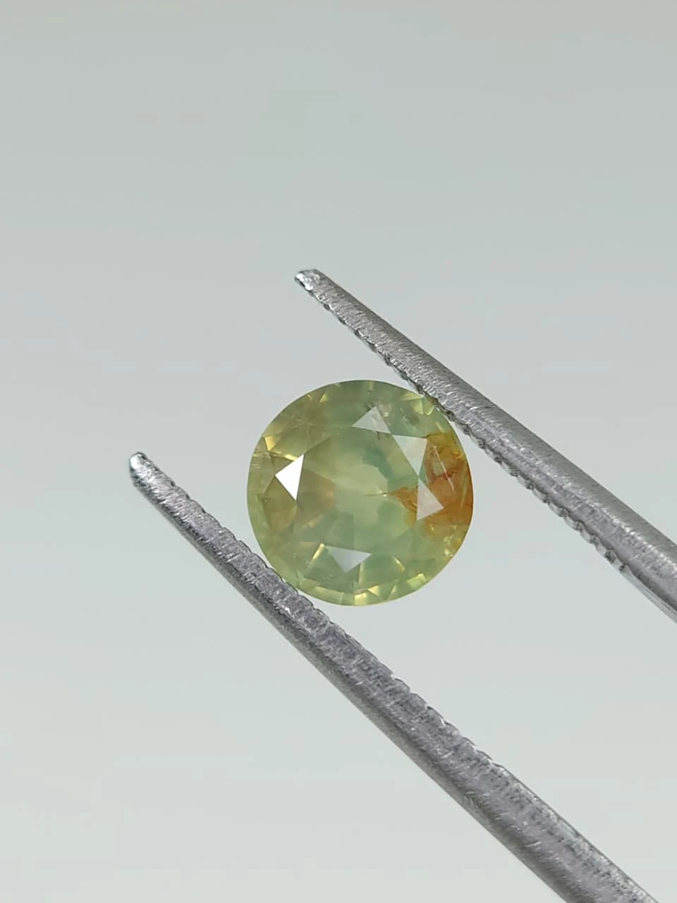1.37ct Round Cut Natural Sapphire from Nigeria — view 2